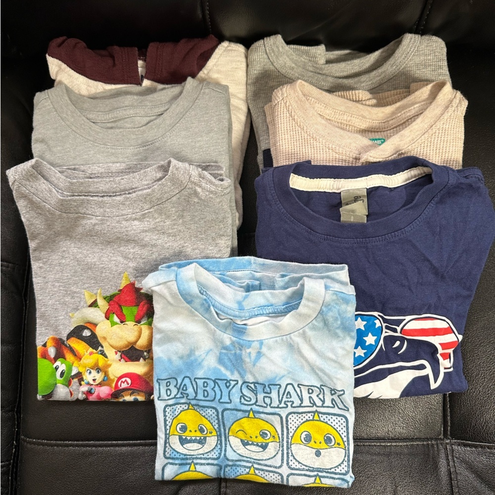 Boys size 4/XS long & short sleeve tops (sold as bundle only)